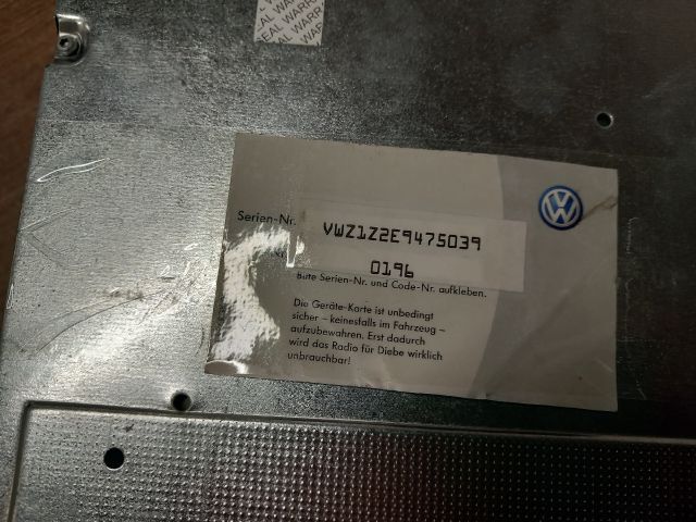 bontott VW GOLF V Rádió / CD