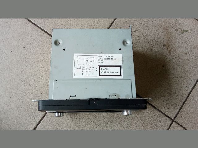 bontott VW GOLF V Rádió / CD