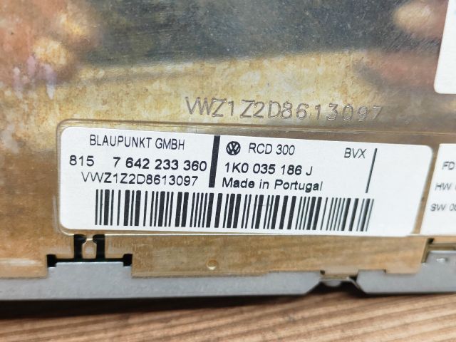 bontott VW GOLF V Rádió / CD