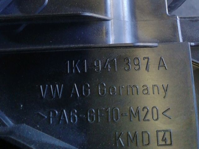 bontott VW GOLF V Relé Csatlakozó