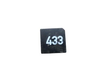 bontott VW GOLF V Relé