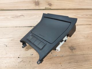 bontott VW GOLF V Szivargyújtó Aljzat