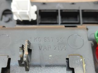 bontott VW GOLF V Szivargyújtó Aljzat