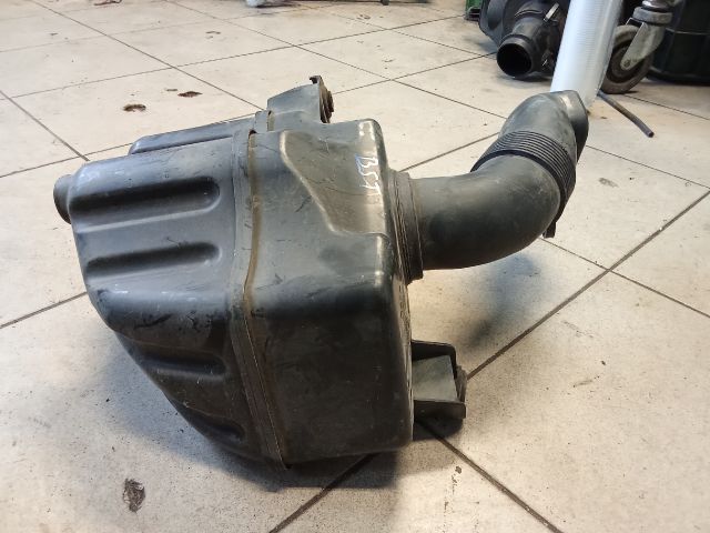 bontott VW GOLF V Szívás Zaj Csökkentő Doboz