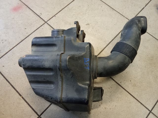 bontott VW GOLF V Szívás Zaj Csökkentő Doboz