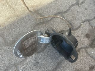 bontott VW GOLF V Tankajtó