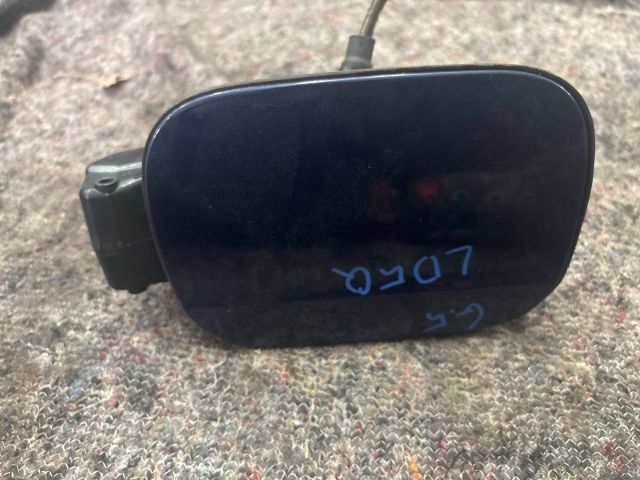 bontott VW GOLF V Tankajtó