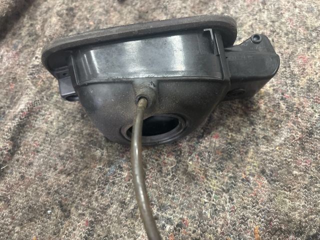 bontott VW GOLF V Tankajtó