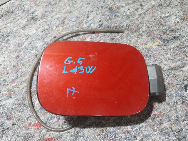 bontott VW GOLF V Tankajtó