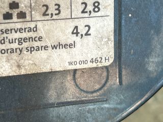 bontott VW GOLF V Tankajtó