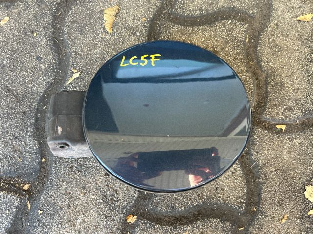 bontott VW GOLF V Tankajtó