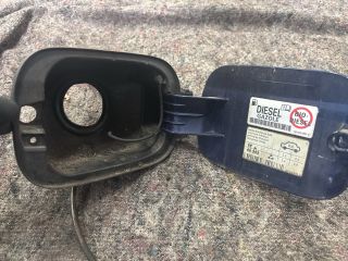 bontott VW GOLF V Tankajtó