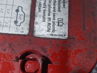 bontott VW GOLF V Tankajtó