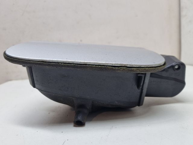 bontott VW GOLF V Tankajtó