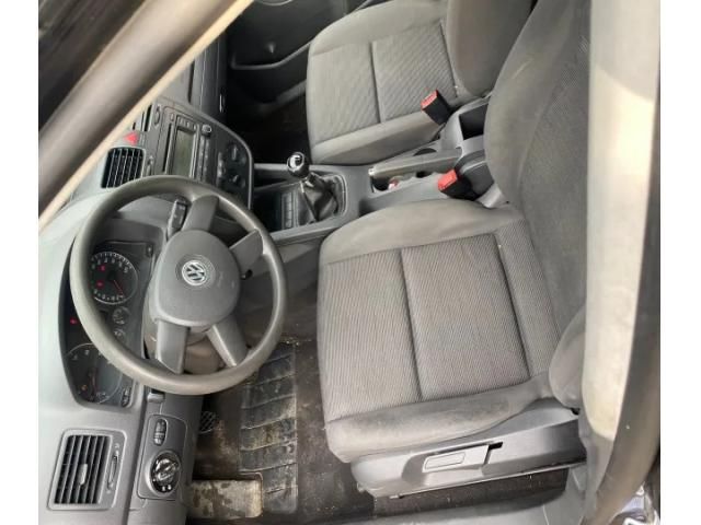 bontott VW GOLF V Tankajtó