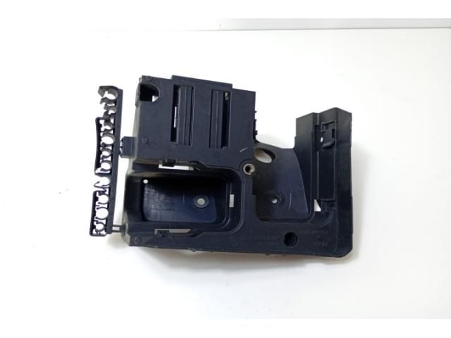 bontott VW GOLF V Tartó Bak