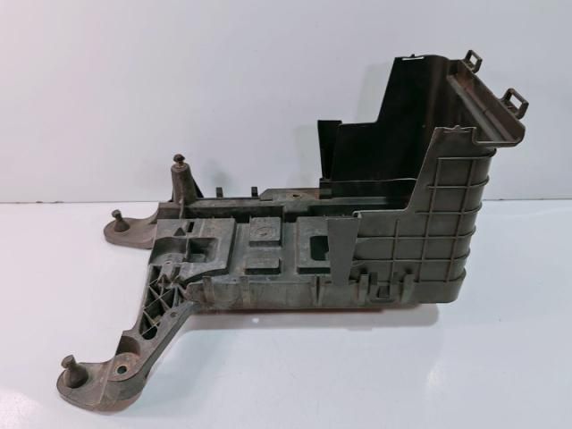 bontott VW GOLF V Tartó Bak