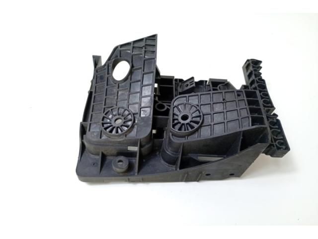 bontott VW GOLF V Tartó Bak