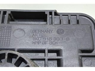 bontott VW GOLF V Tartó Bak