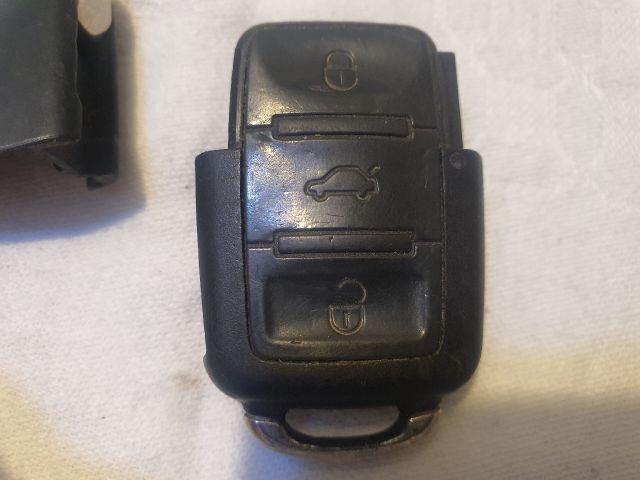 bontott VW GOLF V Távirányító Kulcsbetét