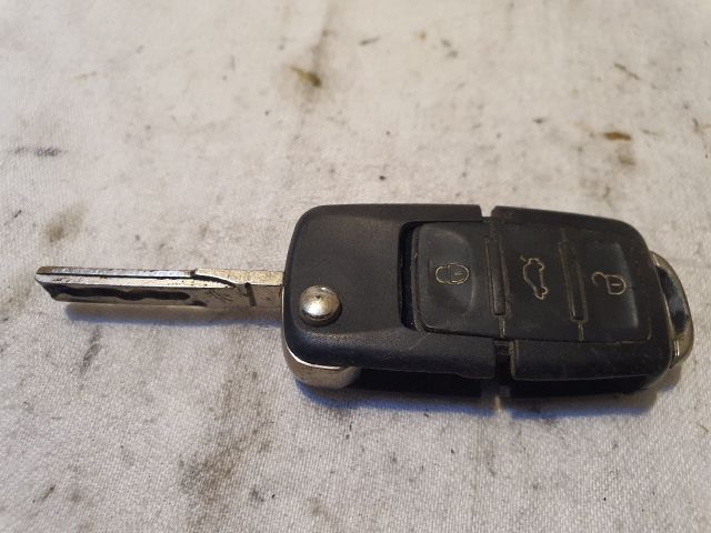 bontott VW GOLF V Távirányító Kulcsbetét