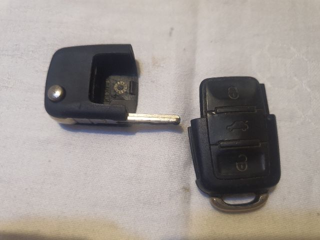 bontott VW GOLF V Távirányító Kulcsbetét