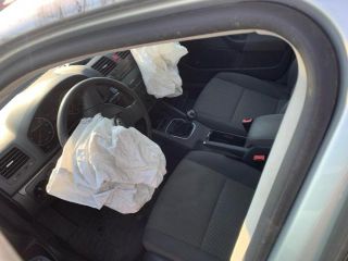 bontott VW GOLF V Térelválasztó