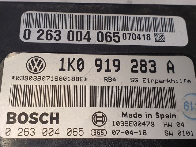 bontott VW GOLF V Tolatóradar Elektronika