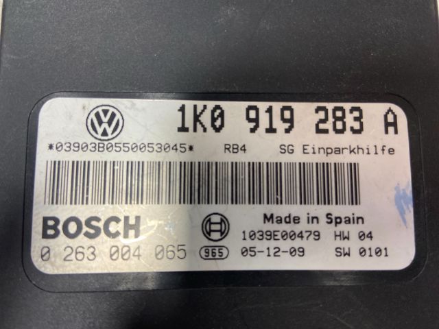 bontott VW GOLF V Tolatóradar Elektronika