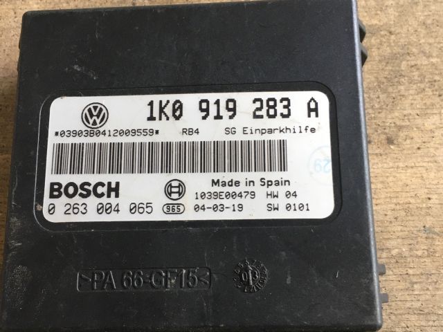 bontott VW GOLF V Tolatóradar Elektronika