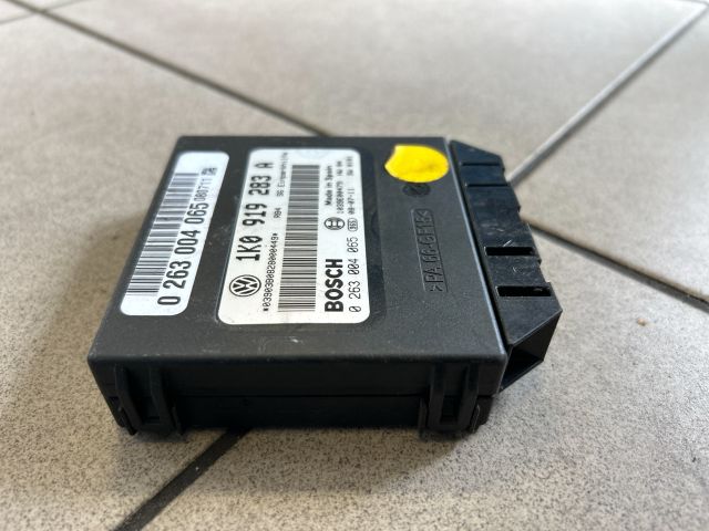 bontott VW GOLF V Tolatóradar Elektronika