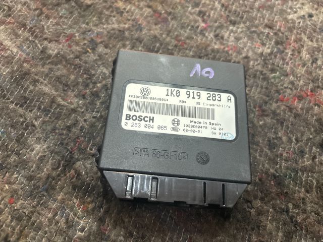 bontott VW GOLF V Tolatóradar Elektronika