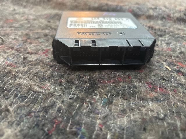 bontott VW GOLF V Tolatóradar Elektronika