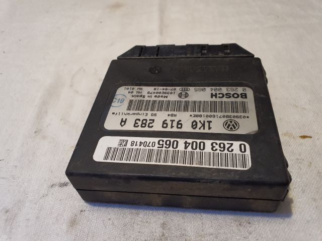 bontott VW GOLF V Tolatóradar Elektronika