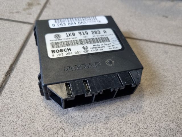 bontott VW GOLF V Tolatóradar Elektronika