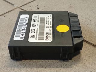 bontott VW GOLF V Tolatóradar Elektronika