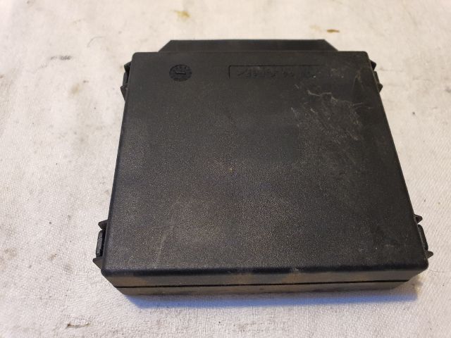 bontott VW GOLF V Tolatóradar Elektronika