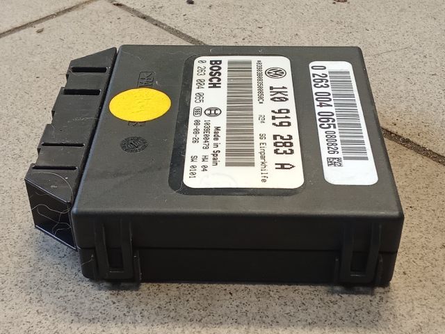 bontott VW GOLF V Tolatóradar Elektronika