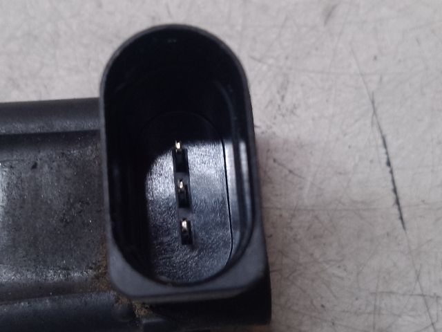 bontott VW GOLF V Tolatóradar Fej