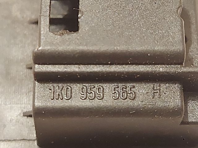 bontott VW GOLF V Tükör Kapcsoló