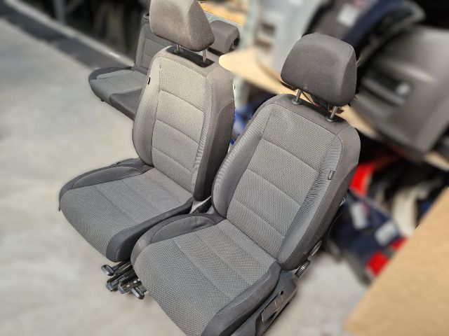 bontott VW GOLF V Ülés Szett