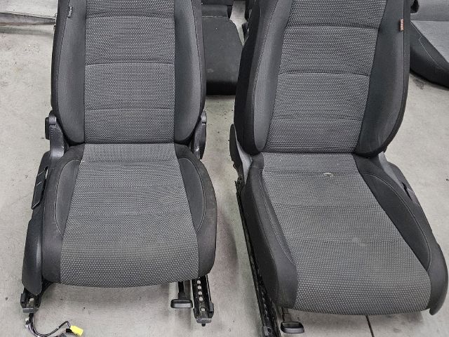 bontott VW GOLF V Ülés Szett