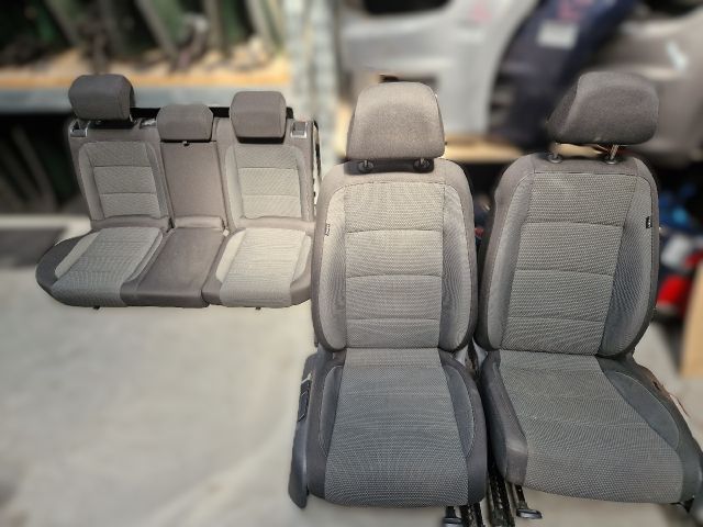 bontott VW GOLF V Ülés Szett