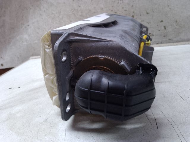 bontott VW GOLF V Utasoldali Légzsák