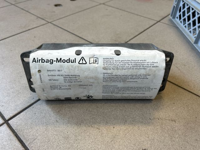 bontott VW GOLF V Utasoldali Légzsák