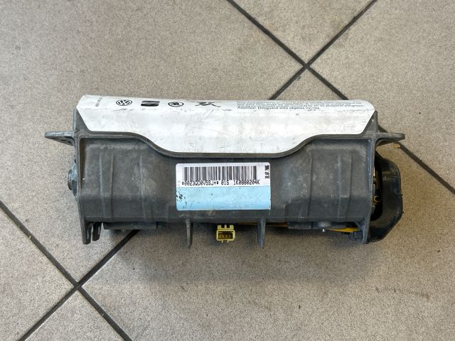 bontott VW GOLF V Utasoldali Légzsák