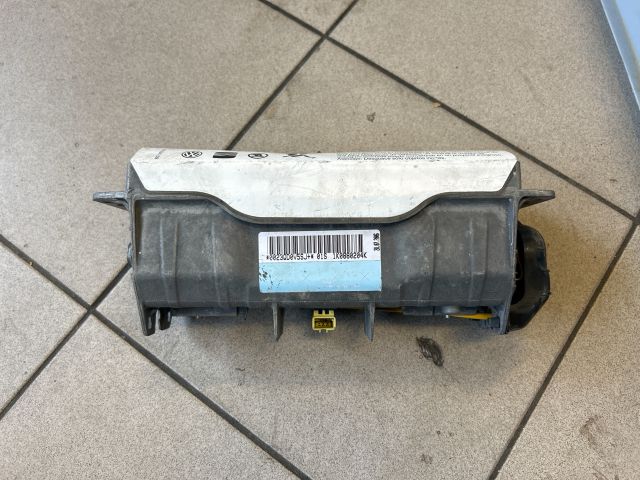 bontott VW GOLF V Utasoldali Légzsák