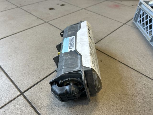 bontott VW GOLF V Utasoldali Légzsák