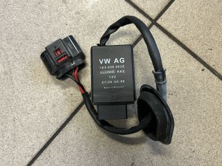 bontott VW GOLF V Üzemanyag Befecskendező Vezérlő