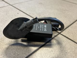 bontott VW GOLF V Üzemanyag Befecskendező Vezérlő